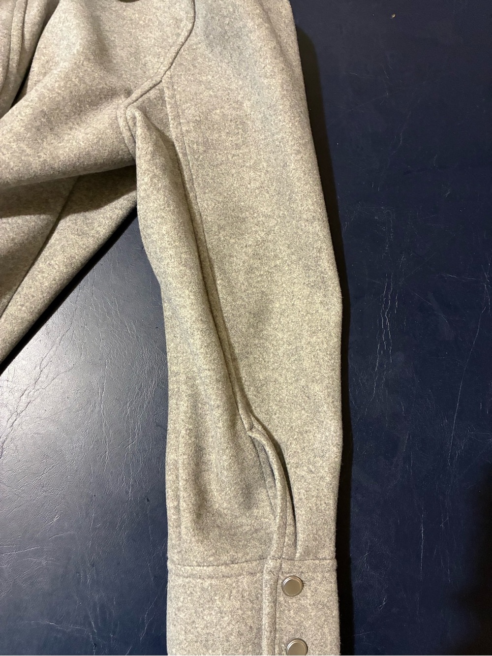 H&M Light Gray Button-Front Wool Blend Shacket - Picture 9 of 10